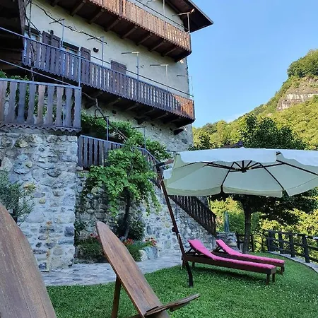 La Tana Del Tasso Rooms&breakfast Bed & Breakfast *