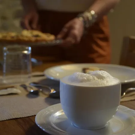 La Tana Del Tasso Rooms&breakfast Bed & Breakfast *