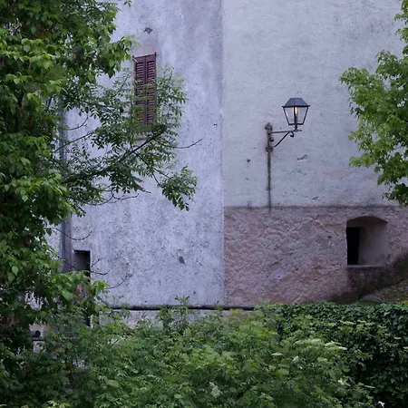 La Tana Del Tasso Rooms&breakfast Bed & Breakfast