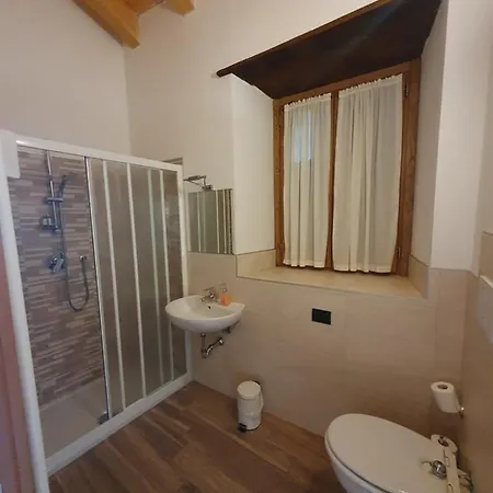 La Tana Del Tasso Rooms&breakfast 3* Camerata Cornello