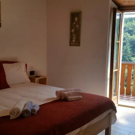فندق مبيت وإفطار La Tana Del Tasso Rooms&breakfast